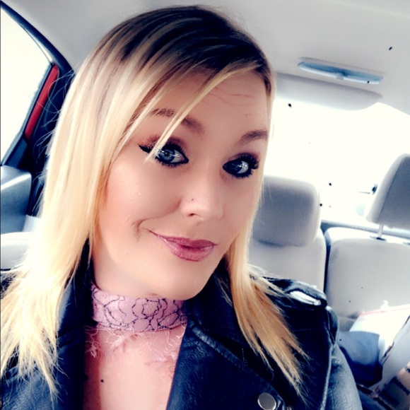 Meet your Posher, Kelli - Picture 15 of 16